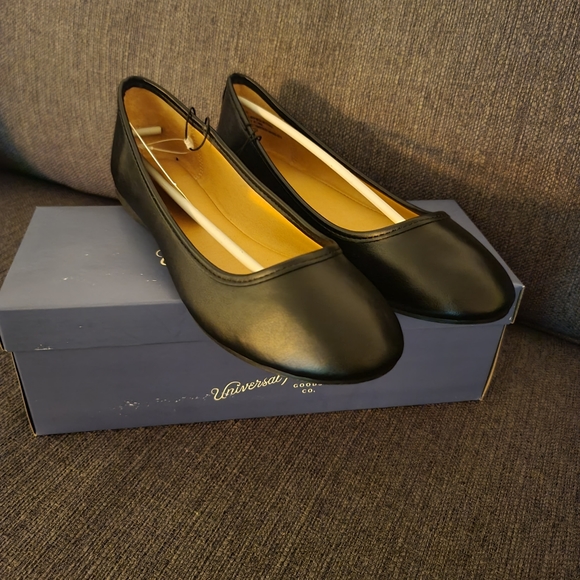UT Everly Vegan Round Toe Black Ballet Flats 10 - Picture 8 of 8